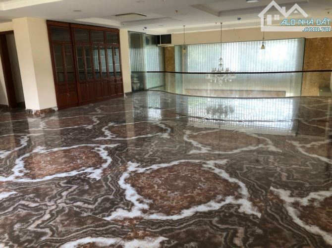 Tòa Building Hầm 7 Tầng_DT:16x20m với 1900m2 Sàn MT 57-59 Nguyễn Văn Kỉnh,P.TML,Q2_180 Tỷ - 2