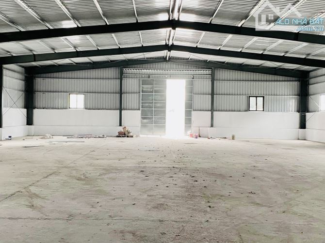 Cần cho thuê 2000m2 mặt đường Ql3 Dục Tú - 3
