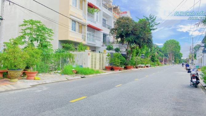 Cho thuê Đất  240 m2 khu Cồn Khương 10 triệu - 5