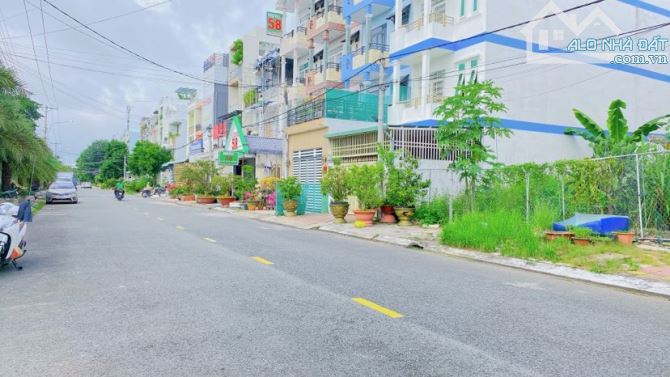 Cho thuê Đất  240 m2 khu Cồn Khương 10 triệu - 6