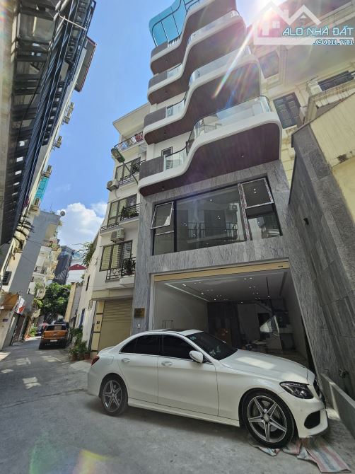 Bán nhà Nguyễn Văn Cừ 75m x 6.5tầng, thang máy, giá 18tỷ.