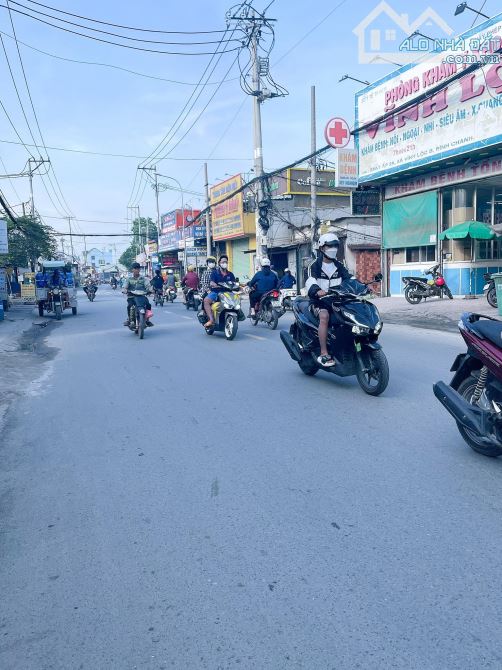 Bán nhà Tân Phú đường Thoại Ngọc Hầu 4,5X19m 3L 3PN hẻm 9m ô tô trong nhà 6,8 tỷ - 1