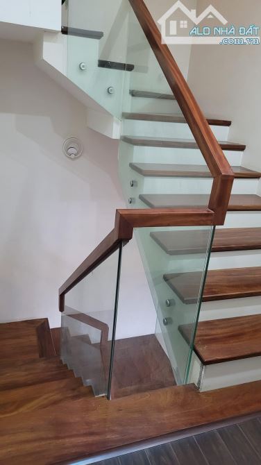 BÁN NHÀ THẠCH BÀN - Ô TÔ TRÁNH - KINH DOANH - DIỆN TÍCH 55 X 5 TẦNG, MT = HẬU 4.5 - 2