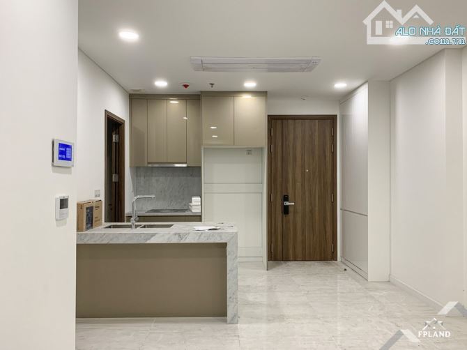 Cho thuê căn hộ CC Saigon Asiana, Quận 6. DT 75m2, 2PN - 2WC. Giá 10 tr/th