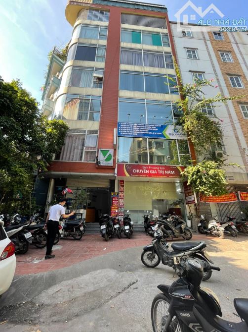 Cho Thuê Văn Phòng DUY Tân - Dịch Vọng DT 35M2 GIÁ THUÊ 4,5TR - 1
