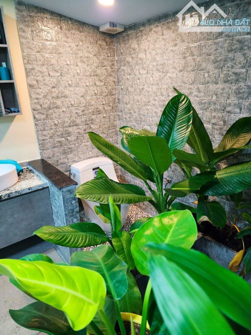 Nhà Hiện Đại đường Nguyễn Văn Quá,Chợ Cây Sộp thông xe hơi né nhau  chỉ 4.6 tỷ - 2
