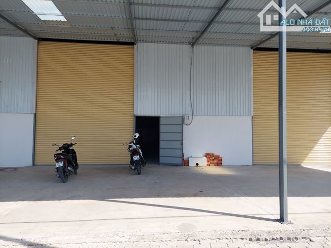 Cho thuê nhà xưởng 400m2 đường Vườn Lài