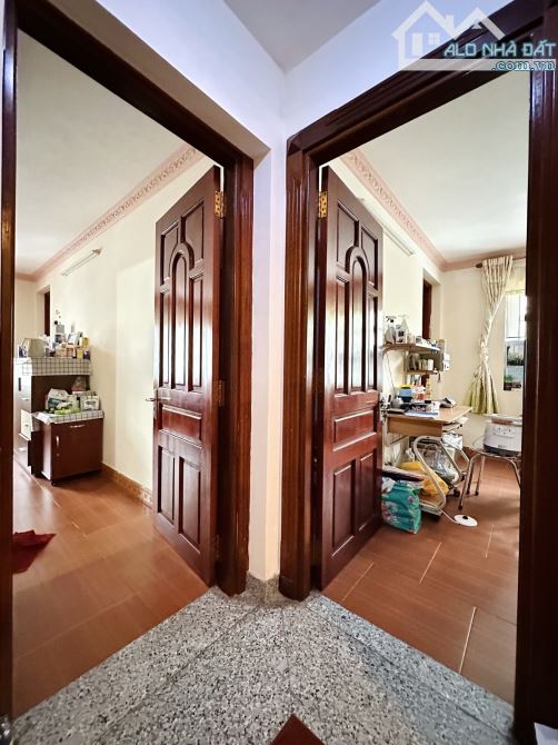 MT  P. Thảo Điền_ Thủ Đức, Lô góc _ DT 113m2, 6 tầng có thang máy, ngang 10.5m. Giá 23 tỷ - 2