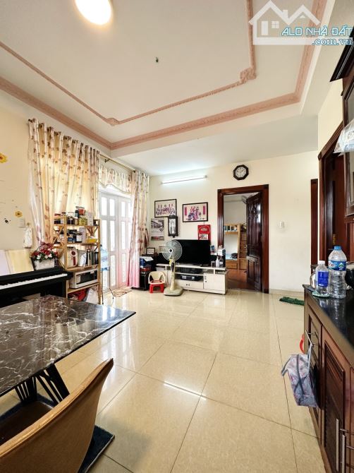 MT  P. Thảo Điền_ Thủ Đức, Lô góc _ DT 113m2, 6 tầng có thang máy, ngang 10.5m. Giá 23 tỷ - 3