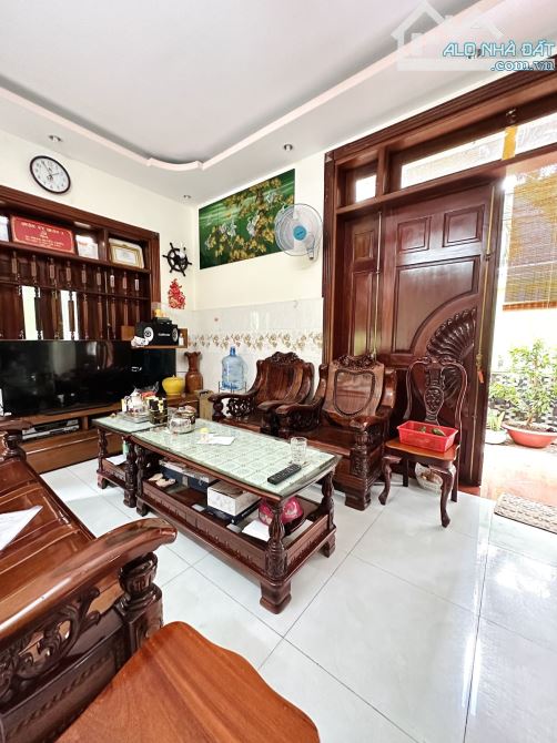 MT  P. Thảo Điền_ Thủ Đức, Lô góc _ DT 113m2, 6 tầng có thang máy, ngang 10.5m. Giá 23 tỷ - 7