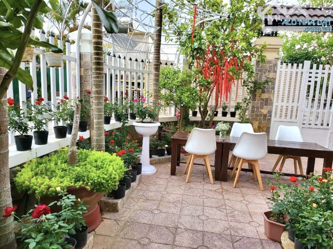 BIỆT THỰ HOÀN CÔNG CÁCH HỒ XUÂN HƯƠNG 300M ĐƯỜNG Ô TÔ LỚN SƯƠNG NGUYỆT ÁNH P9 191m2 17TỶ5