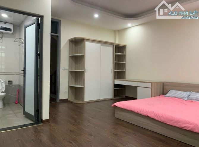 Cho Thuê CCMN Ngõ 28 Tứ Liên Tây Hồ 30m2 Studio Full Nội Thất Rất Gần Hồ Tây , Ban Công - 1