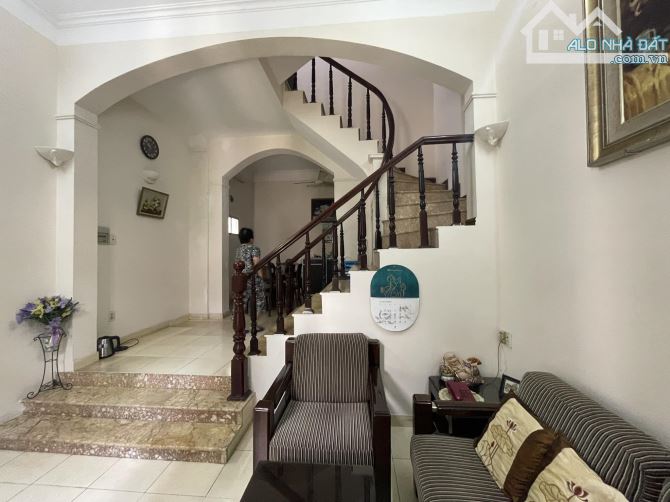 Nhà vườn ngõ 121 Kim Ngưu 52mx5T nhỉnh 5 tỷ kiến trúc Pháp lô góc 3 thoáng gần ĐH BáchKhoa - 3