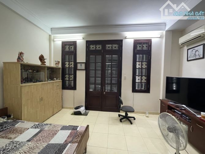 Nhà vườn ngõ 121 Kim Ngưu 52mx5T nhỉnh 5 tỷ kiến trúc Pháp lô góc 3 thoáng gần ĐH BáchKhoa - 4