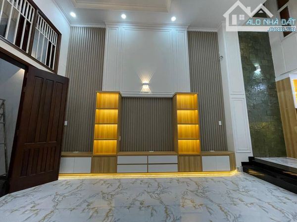 Nhà Hxh Thông, 90m2,Ngang 5m,Ôtô Ngủ Trong Nhà, Tặng Nội Thất,Bùi Quang Là Gò Vấp,Gía 8 Tỷ - 4