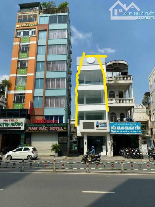 Bán nhà Căn Góc Mặt Tiền Phan Đăng Lưu, Phú Nhuận, 5 tầng , 88m2 giá 24 Tỷ TL