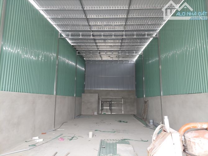 Cho thuê nhà xưởng 200m2 khu Vườn Lài An Phú Đông