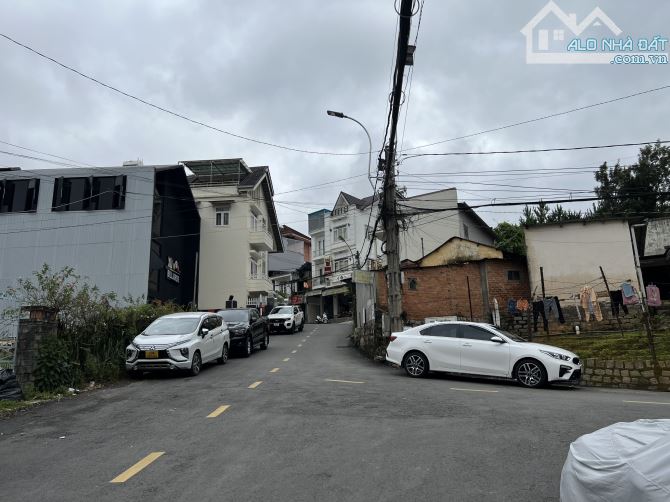 Cần bán lô đất xây khách sạn đường Nguyễn Thị Nghĩa, p2,tp Đà Lạt. 139m² - 20ty - 2