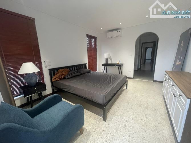 Bán nhà Mặt phố Hồng Tiến, Vỉa hè, Kinh Doanh, 102 m2, 5 tầng, thang máy, chỉ nhĩnh 23 tỷ. - 3