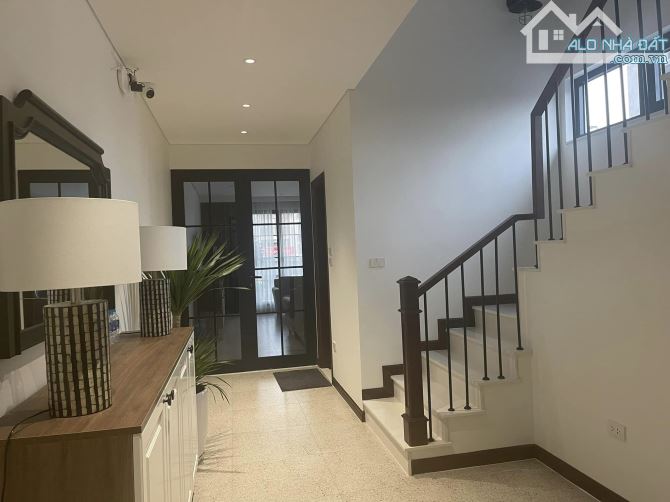 Bán nhà Mặt phố Hồng Tiến, Vỉa hè, Kinh Doanh, 102 m2, 5 tầng, thang máy, chỉ nhĩnh 23 tỷ. - 5