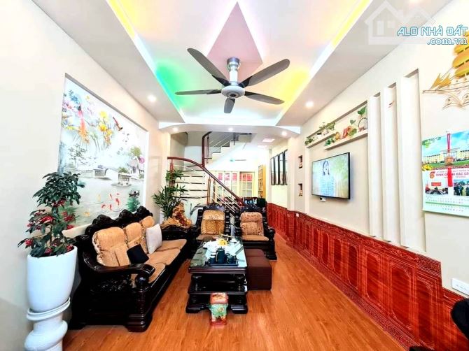 BÁN NHÀ MỚI 52M x 4 TẦNG - Ở LUÔN - 2 MẶT NGÕ - Ô TÔ 10M - BÃI GỬI Ô TÔ SÁT NHÀ