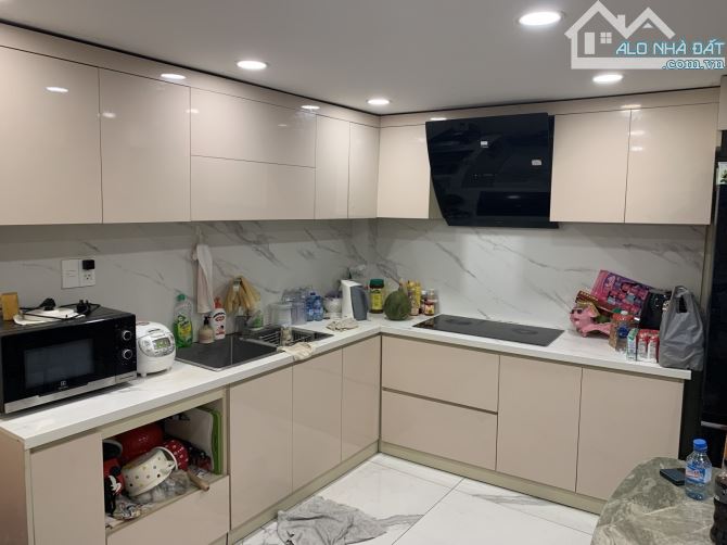 GIẢM 1 TỶ - NHÀ ĐƯỜNG HÙNG VƯƠNG QUẬN 10 - 3 TẦNG - HẺM XE HƠI RỘNG RÃI CHỈ 7.5 TỶ - 3