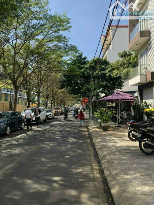 Bán nhà 1 trệt 2 lầu đẹp MT kinh doanh Tam Hòa, Biên Hòa, Đồng Nai, 72m2, giá rẻ ạ 7,8 tỷ