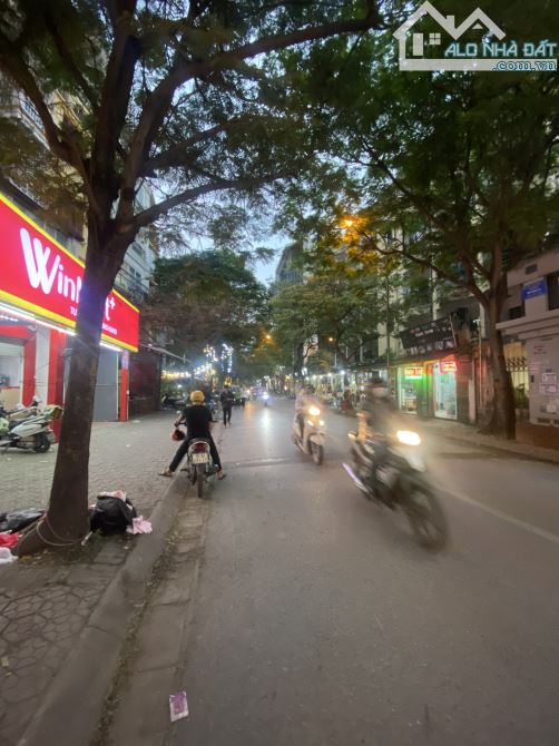 Cho thuê nhà Ngụy Như Kon Tum, TX. DT 100m2, 5 tầng, nhà đẹp mới tinh, đầy đủ ĐH, NL, 35tr - 1