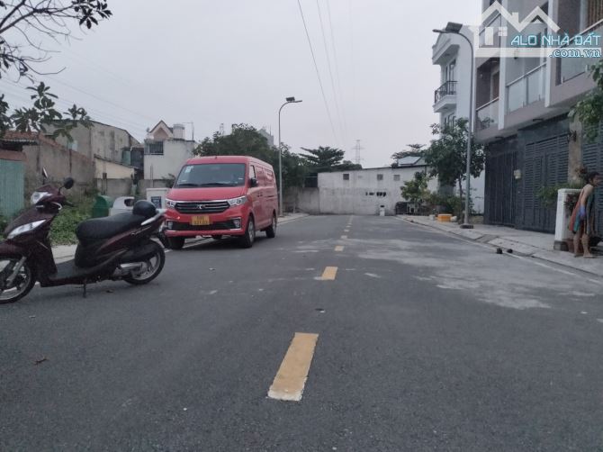 HÀNG Thơm Bán đất 1 xẹt Hồ Văn Long ngã tư Gò Mây Bình Tân HXH,60m2 Nhỉnh 2 tỷ9 - 2