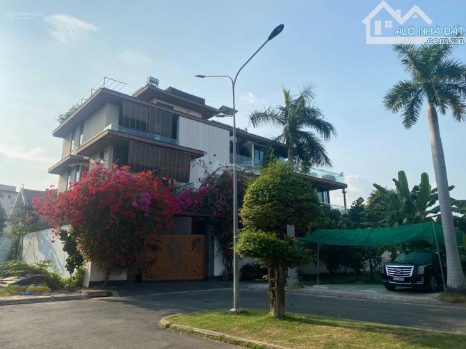 Biệt thự khu compound Holm Nguyễn Văn Hưởng, P. Thảo Điền - view trực diện sông - DT: 806m - 1