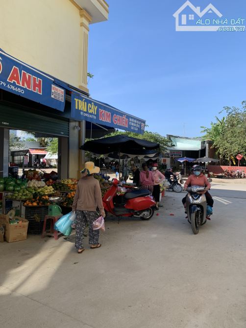 Chợ Đồng Cát Mộ Đức, nhà 2 tầng 2 mặt tiền kinh doanh buôn bán. - 2