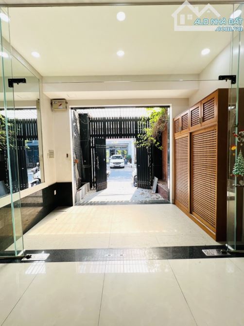 bán nhà tân phú - MẶT TIỀN 4 TẦNG NHÀ ĐẸP - GẦN 100M2 - CHỈ 4 TỶ NHỈNH. - 2