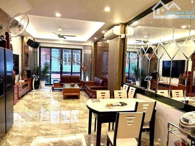 Bán nhà ngõ 38 Tư Đình- 56m2 x 4.5m - Gara ôtô- Ngõ thông- Nhỉnh 10 tỷ. - 2