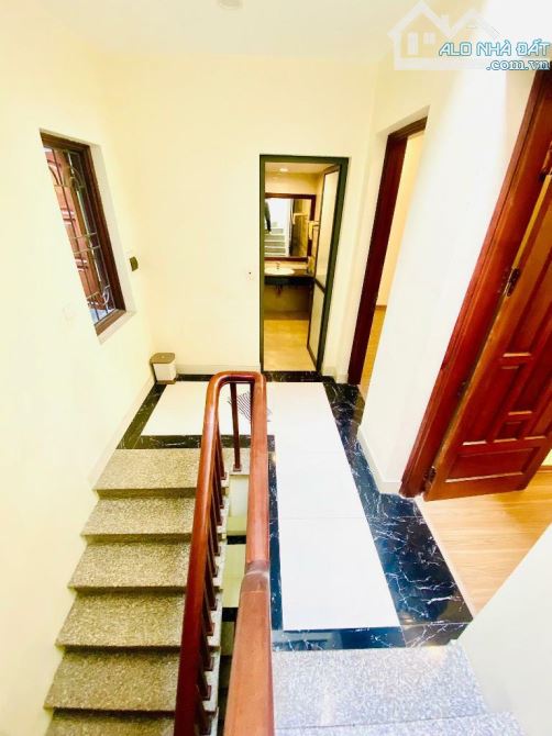 Bán Biệt Thự HX Làng Việt Kiều Châu Âu ,Mỗ Lao,HĐ ,Ô tô tránh Vỉa hè ,Cạnh hồ,80m 5 tầng - 7