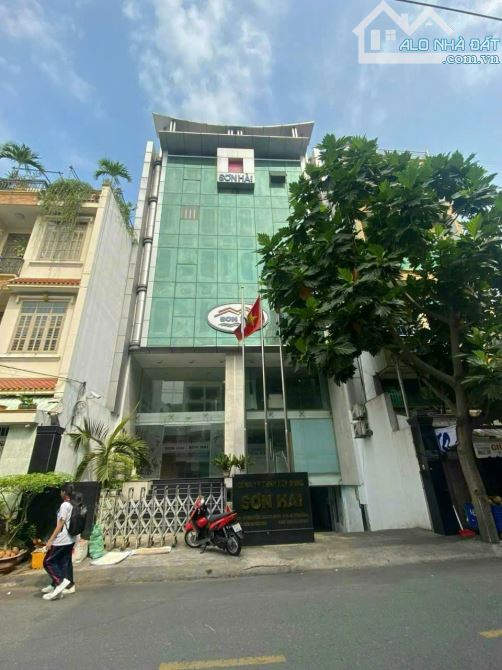 Bán nhà Mặt Tiền Nguyễn Quang Bích, Tân Bình, 10.5m x 24.5m , 8 tầng giá 48,5 Tỷ