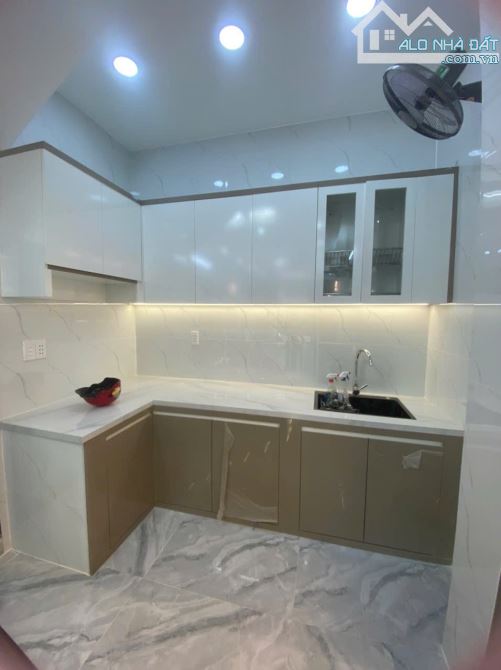 Quận 11: (7 tỷ990 ) nhà bán hẻm xe tải 8m đường Bình Thới, P11, Q11-40m2-4 tầng- - 2