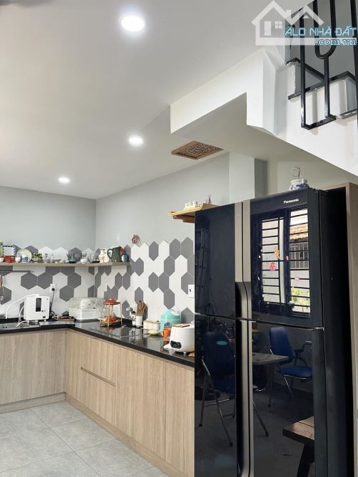 BÁN NHANH TRƯỚC TẾT,50m2, 5 tầng, Hẽm trước nhà 6m, Nhĩnh 7 tỷ Thương lượng sâu khách thiệ - 3