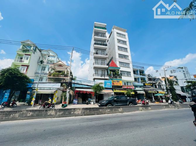 🏡Chuyên bán Nhà Mặt tiền đường Nguyễn Thị Thập Quận 7. DT  4.2x28m, 6x18m, 7x34m,