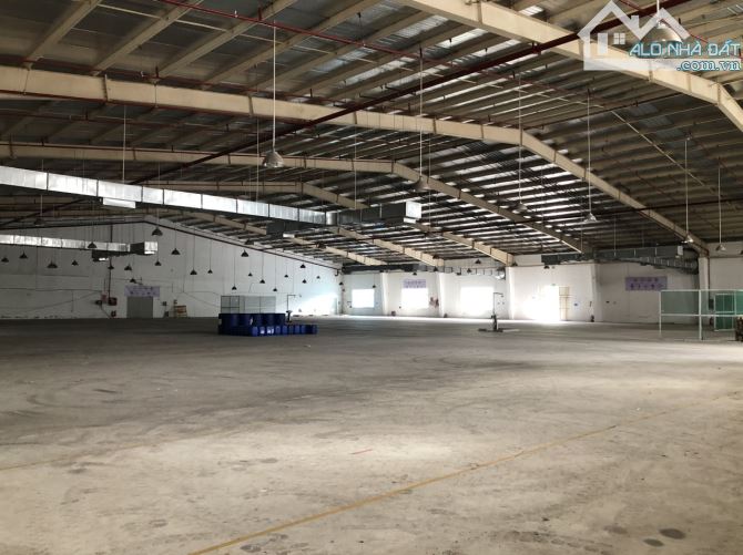 Cho thuê kho CN Nguyên Khê,  Đông Anh , Hà Nội.DT. 3000m2. 1500m2  có pccc tự động