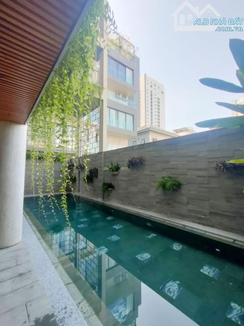 Bán Biệt Thự Boutique 5 tầng có hồ bơi mặt tiền đường Lê Mạnh Trinh sát biển - 1