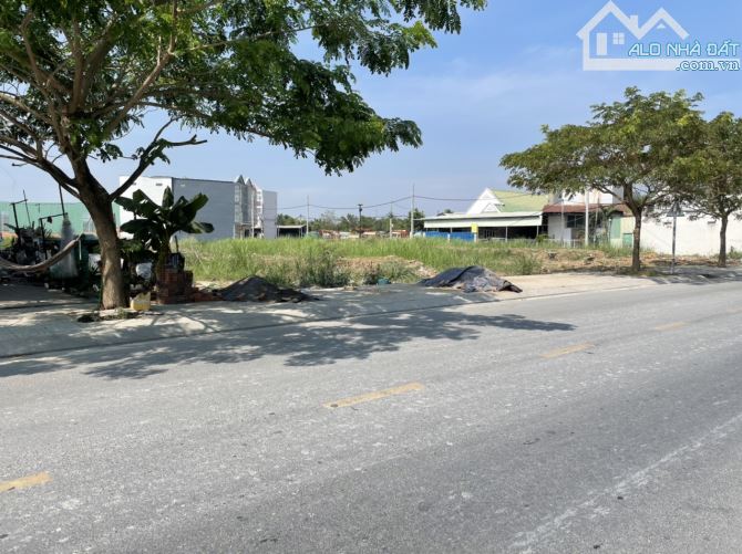 Bán Đất Mặt Tiền Nguyễn Bình Đối Diện GS metro 4127m2 Có 3037,5m2 Thổ Cư - 3