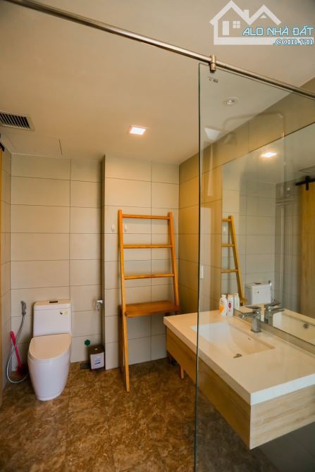 Bán Biệt Thự Boutique 5 tầng có hồ bơi mặt tiền đường Lê Mạnh Trinh sát biển - 5