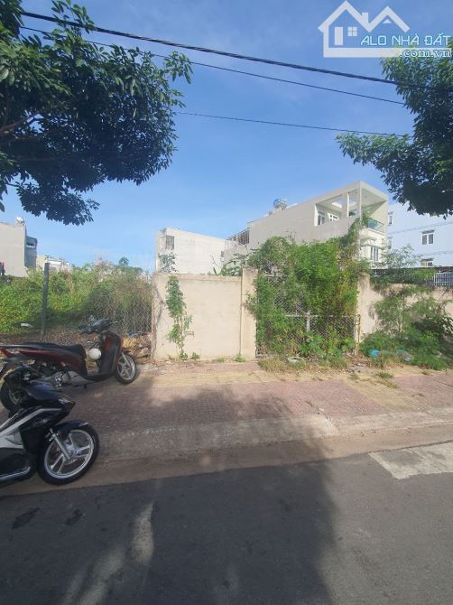 Bán Đất Mặt Tiền Đường Nguyễn Thị Minh Khai 1159M2 (19x50) - Giá: 75Tỷ tl