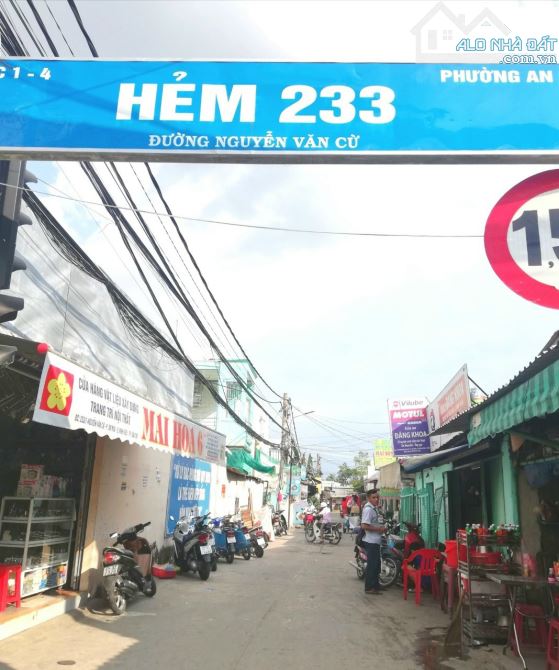 CHỦ GỬI 𝐁Á𝐍 𝐍𝐇𝐀𝐍𝐇 𝐍𝐇À 𝐆Ó𝐂 𝟐 𝐌Ặ𝐓 𝐓𝐈Ề𝐍 trục chính hẻm 233 đường Nguyễn Văn