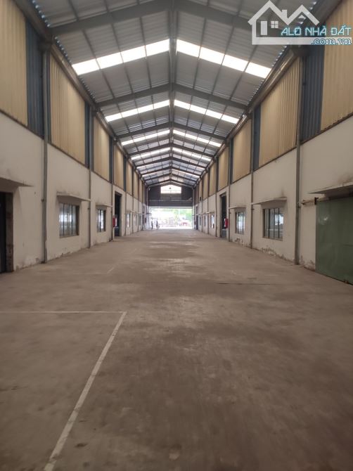 Kho xưởng siêu đẹp 6000m2 mặt tiền đường Võ Trần Trí - Bình Chánh - 1