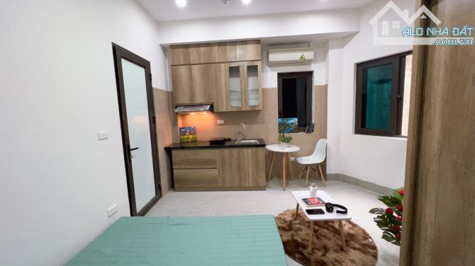 Cho Thuê CCMN Mặt Phố Trung Kính Cầu Giấy 30m2 Studio Full Nội Thất Thang Máy, Ban Công - 17