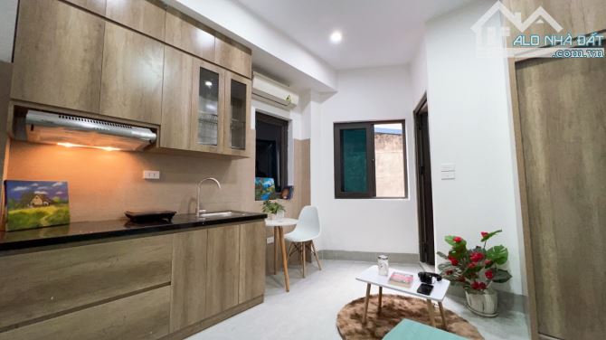 Cho Thuê CCMN Mặt Phố Trung Kính Cầu Giấy 30m2 Studio Full Nội Thất Thang Máy, Ban Công - 18