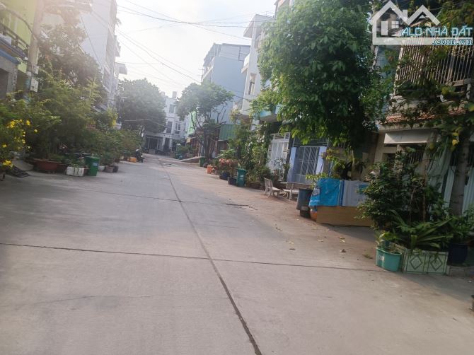 Bán nhà hẻm xe tăng đường Nguyễn Quý yêm diện tích 4 x 16 giá 4,5 tỷ thương lượng - 2