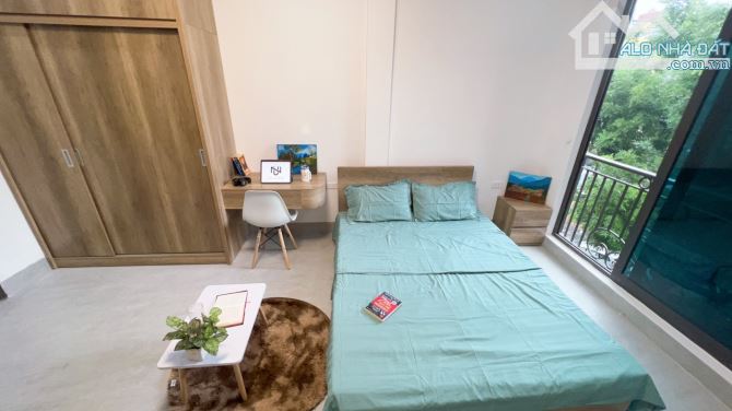 Cho Thuê CCMN Mặt Phố Trung Kính Cầu Giấy 30m2 Studio Full Nội Thất Thang Máy, Ban Công - 3