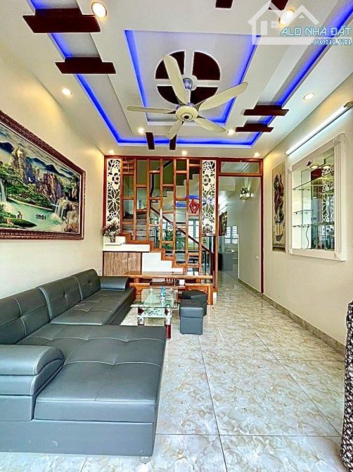 PTuan. Căn nhà độc lập gốc dân xây tại 389 Đằng Hải, HA - 42m2- ngõ thông 3m